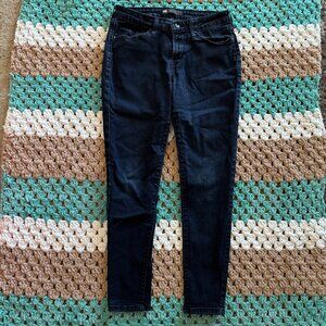 Levis Black Label Black Leggings Stretch Skinny Leg Jeans Pants Womans sz 6